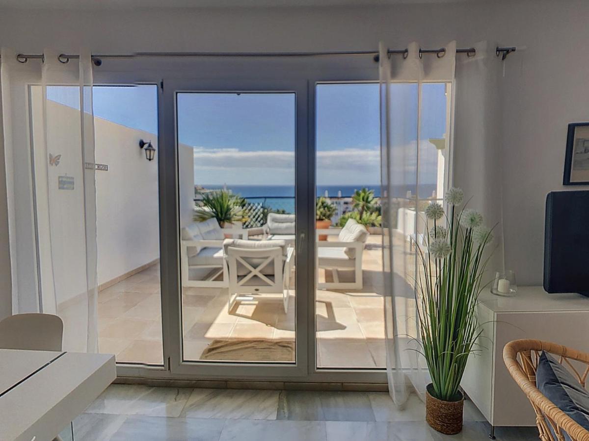 Frontline Beach Penthouse In Mi Capricho Sitio de Calahonda Luaran gambar