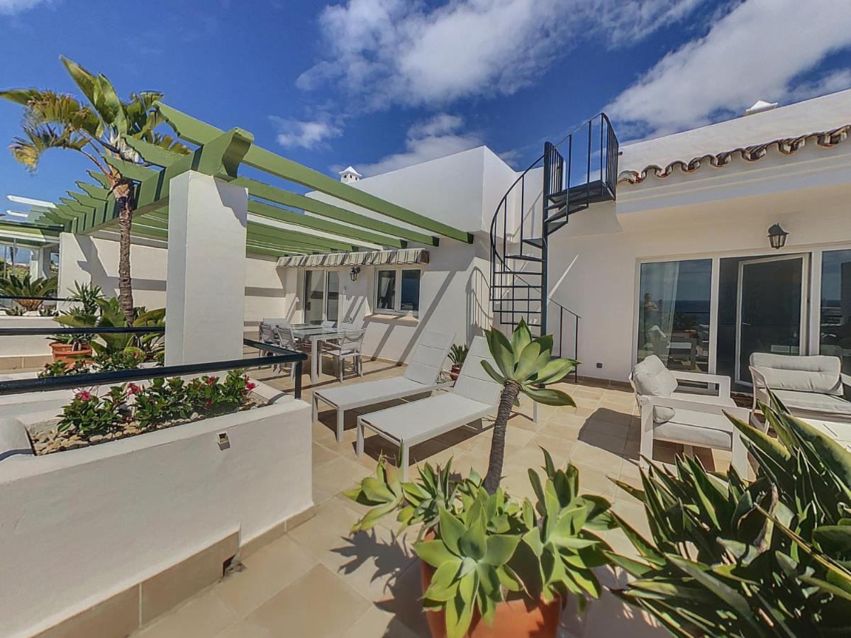 Frontline Beach Penthouse In Mi Capricho Sitio de Calahonda Luaran gambar