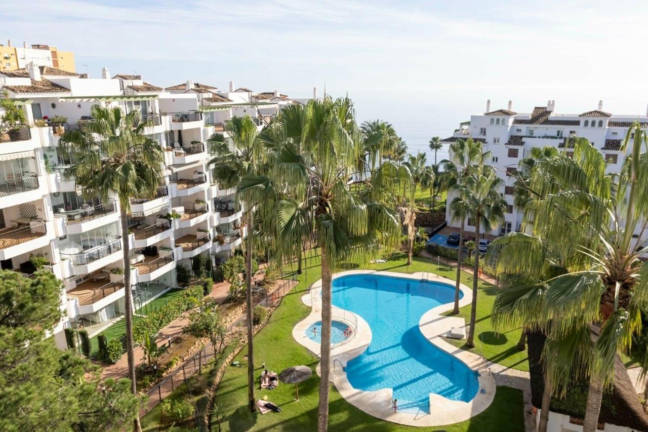 Frontline Beach Penthouse In Mi Capricho Sitio de Calahonda Luaran gambar